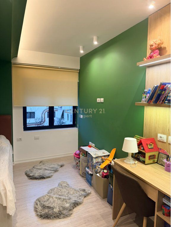 APARTAMENT MODERN PËR SHITJE – KODRA E DIELLIT 2