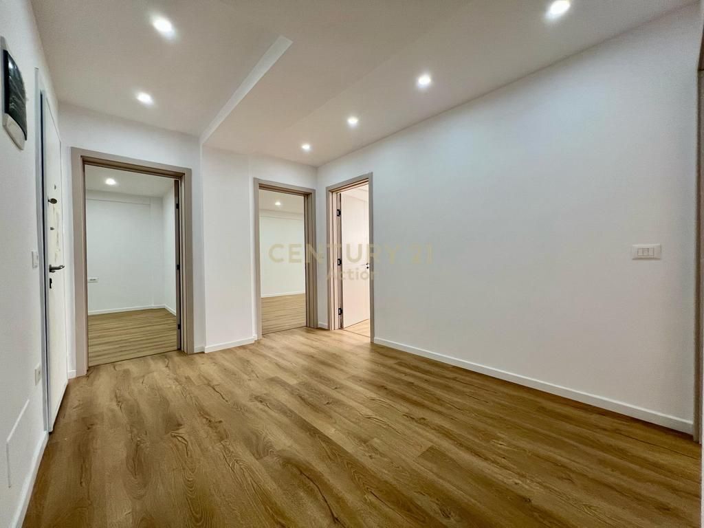 🏡 FOR RENT, MODERN 2️⃣➕1️⃣ APARTMENT with FANTASTIC VIEW ☘️, DINASTIA / KOSOVARËVE STREET‼️  112,000leke