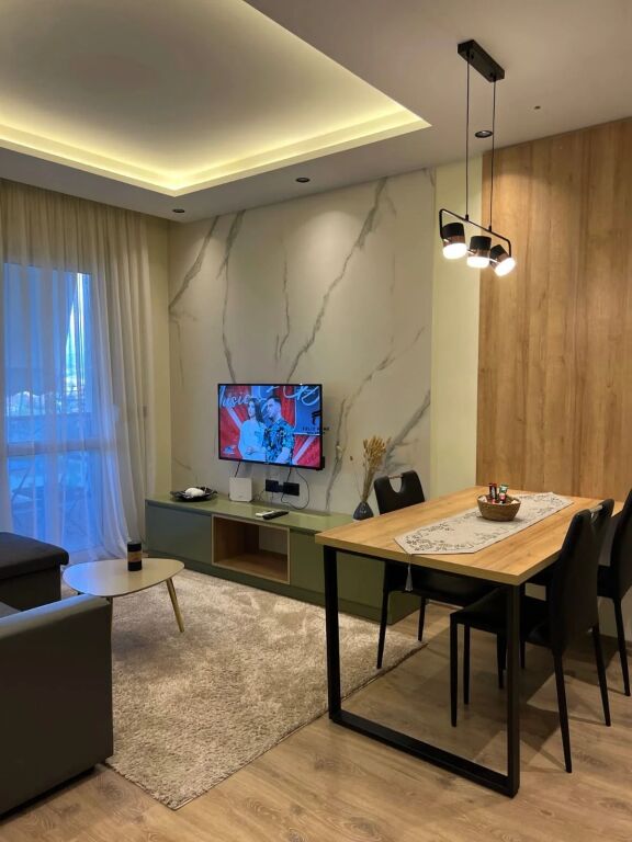 APARTAMENT ME QERA 1+1 STACIONI TRENIT 60.000 LEKE FH-98486