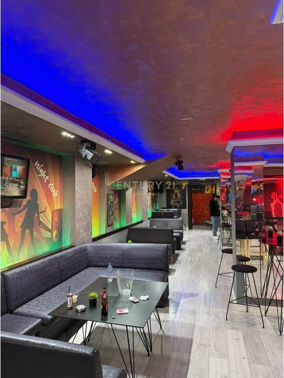 BUSINESS PREMISES FOR SALE NEAR THE TRAIN STATION