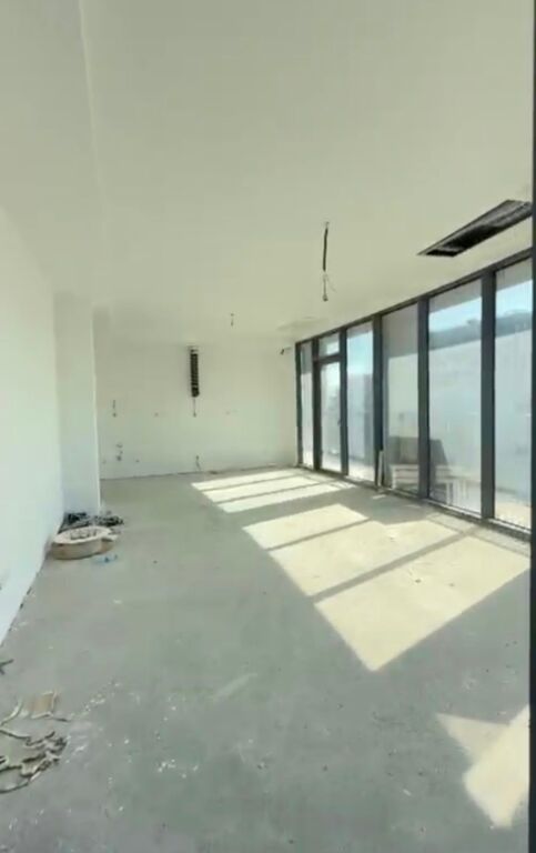 Vendesi appartamento 2+1+2+Veranda+Posto auto presso la Residenza Lake View, Lago Artificiale, Via dei Kosovari .