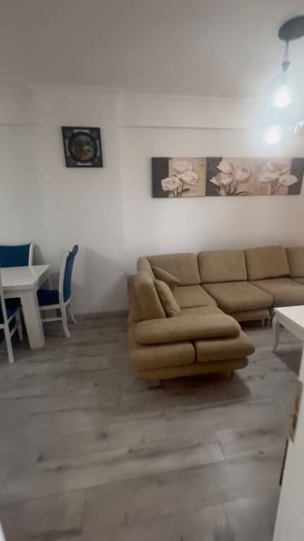 2+1 apartment for sale in Astir (135 million lek)