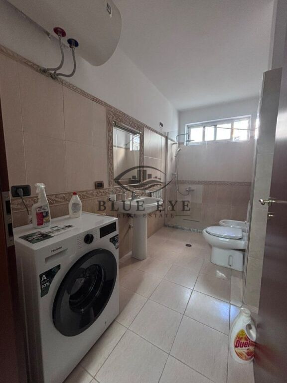Apartament 2+1 Me Qira në Stacionin e Trenit, Durrës