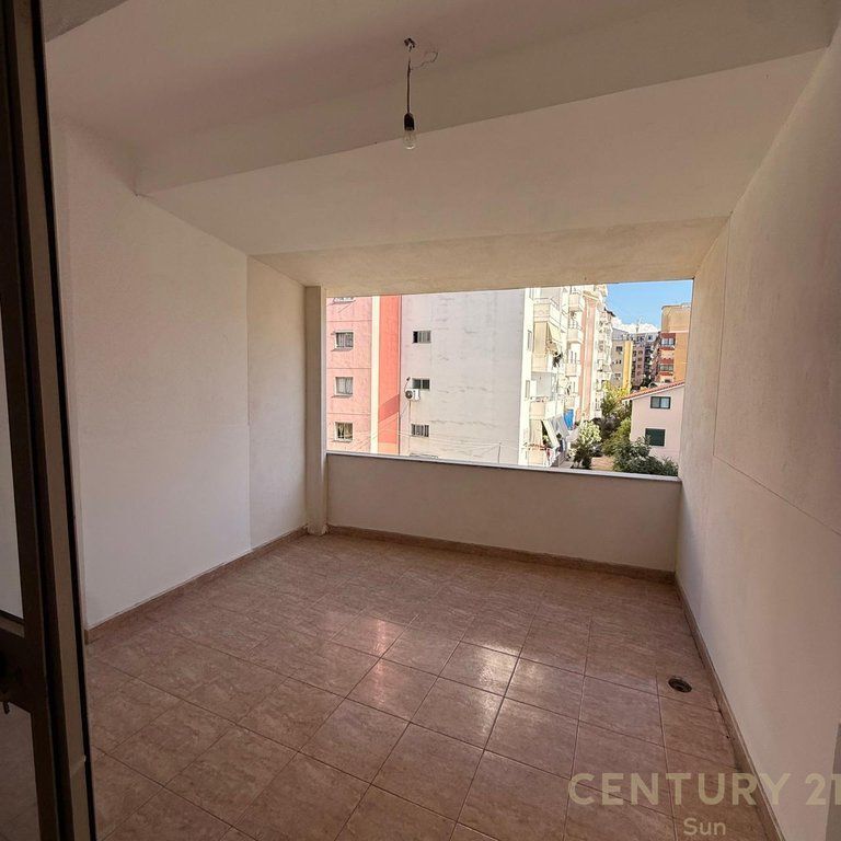Apartament 2+1 Në Shitje në Astir, Tiranë - 155,000€