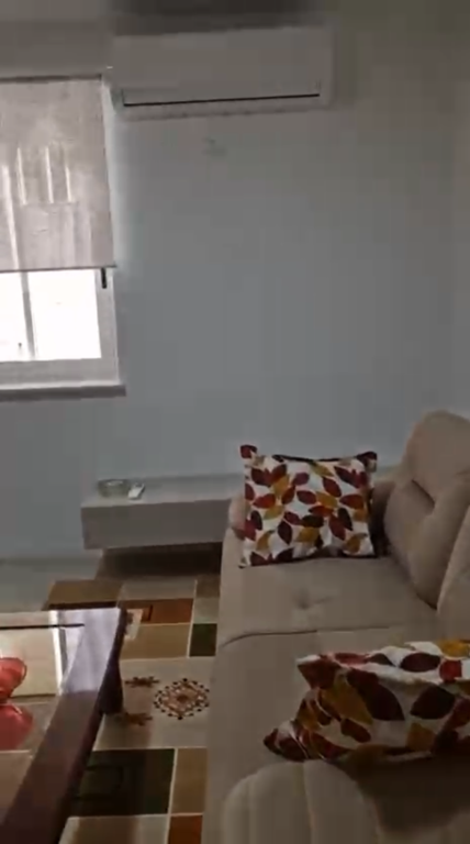 Apartament 2+1 per qera Rruga e Elbasanit !