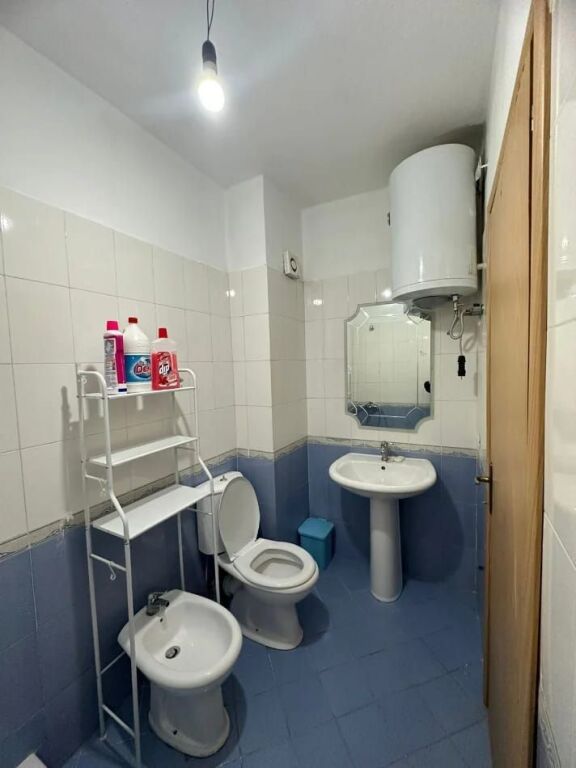 Apartament 1+1 per qera Astir !