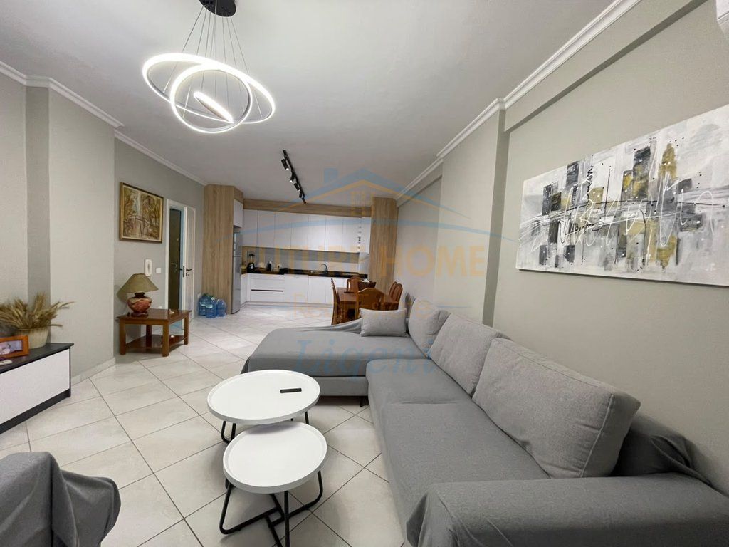 Shitet, Apartament 2+1, Liqeni i Thatë, Tiranë