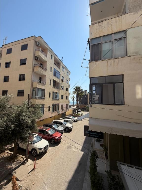 2+1 Apartment for Sale, Durrës Beach – Station 1, only 40 meters from the sea!
