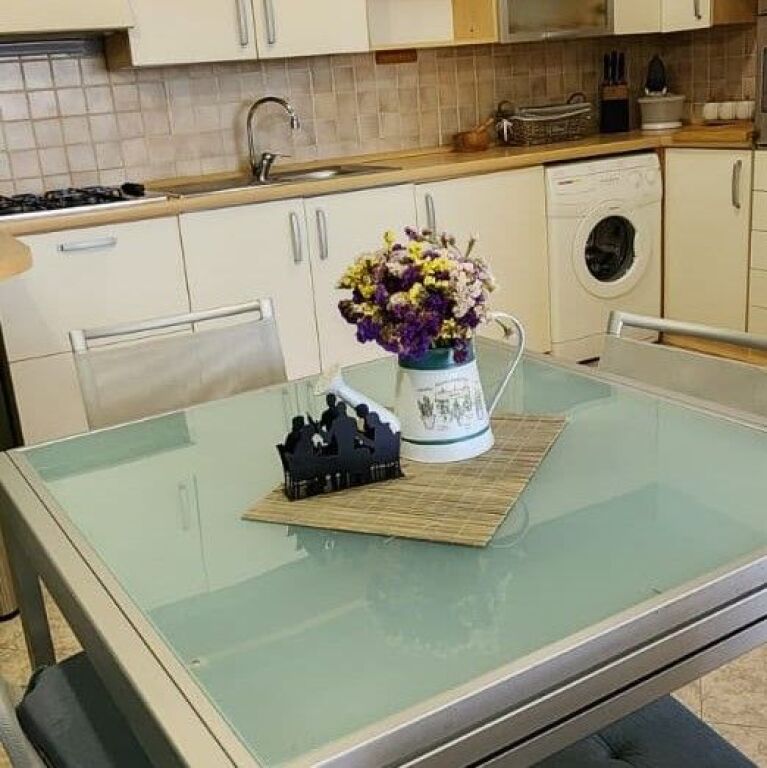 🏡✨ JEPET ME QIRA APARTAMENT 1+1 | PAZARI I RI ✨