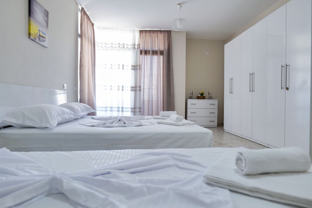 Apartament 2+1+2 me pamje deti tek 27 Kateshi ne Vollga