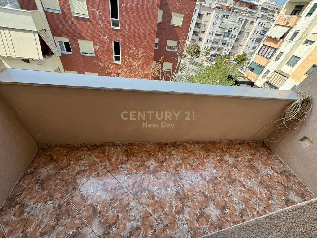Apartament 3+1+2Tualete + 3 Ballkone Për Shitje në Stadiumi, Durrës - 137,000€ | 124 m²