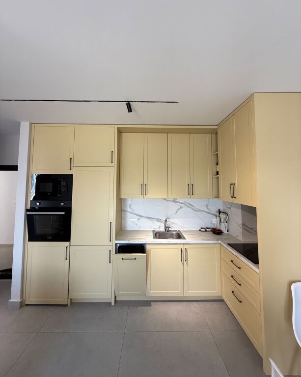 🌊 APARTMENT FOR SALE 1+1 IN QERRET – DIRECT ACCESS TO THE SEA! 🏖️