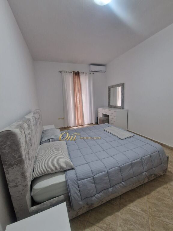 RRUGA E KAVAJES APARTAMENT PER QERA 2+1