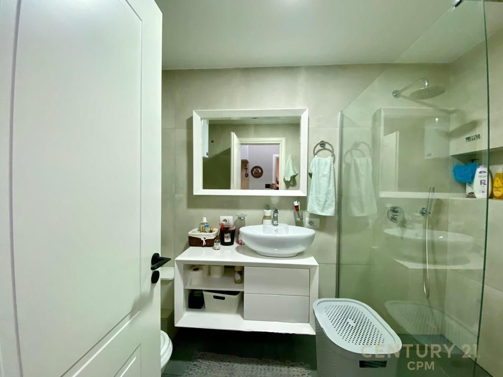COLOMBO LIQENI THATE SHESIM APARTAMENT 2+1 285,000 € 26,200,000 Lekë