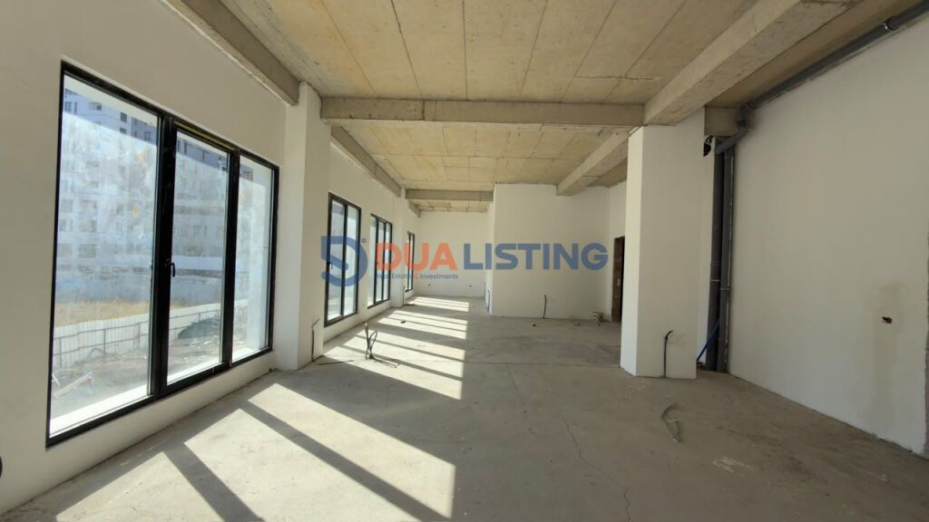 Ambient Premium 1,000 m² për Shitje | Square 21!