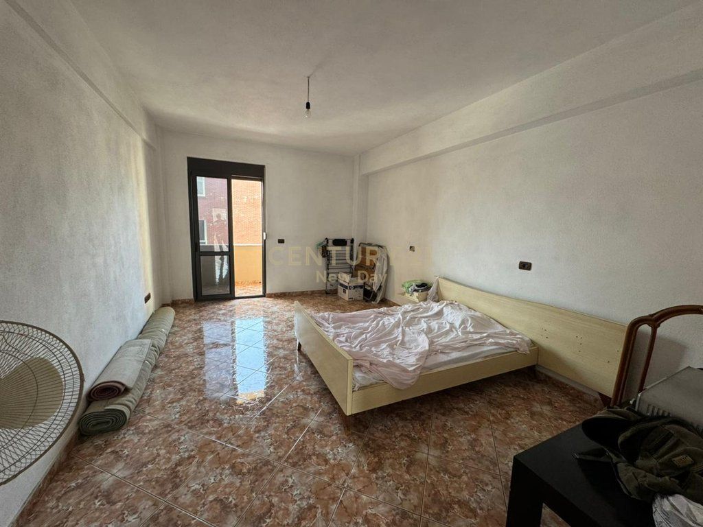 Apartament 3+1+2Tualete + 3 Ballkone Për Shitje në Stadiumi, Durrës - 137,000€ | 124 m²