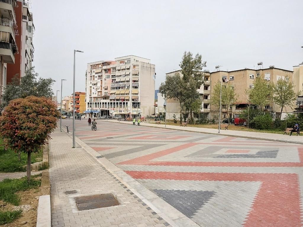 Ex Mercato Elettrico - 2+1+2 in Affitto, Vuoto o Arredato