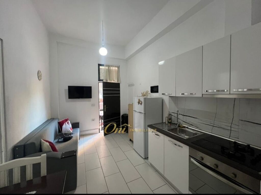 JEPET APARTAMENT ME QERA 1+1, KODRA E DIELLIT