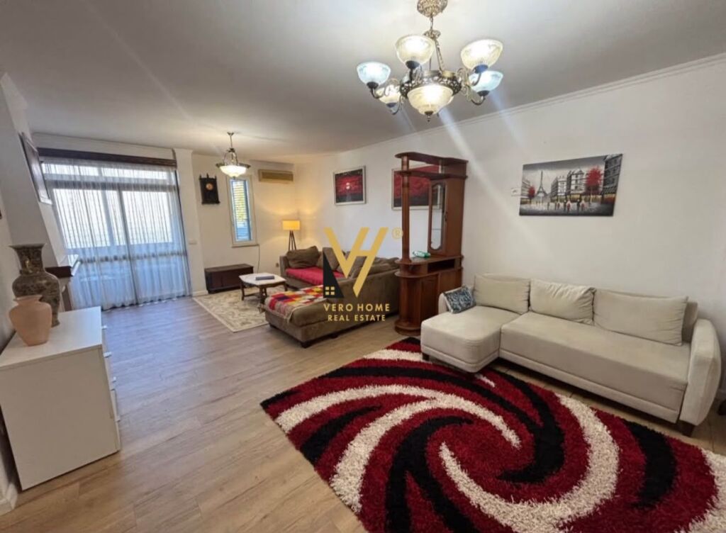 JEPET APARTAMENT 3+1+2+3BLK ME QERA TE RRUGA E KAVAJES 110.000 LEKE