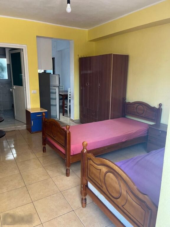 GARSONIERE 28,000 LEKE QYTET STUDENTI