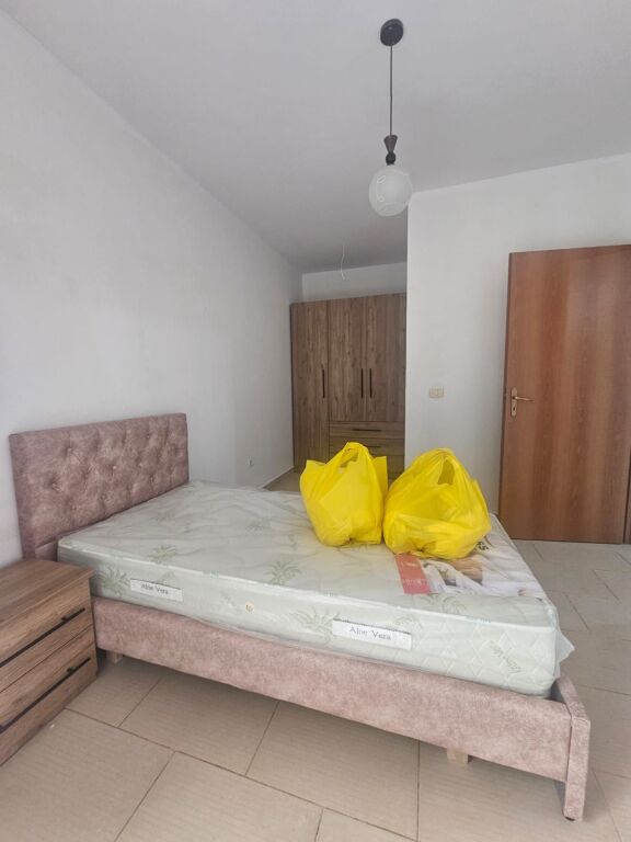 2+1 apartment for rent (450Lek/month) - Fresku Restaurant