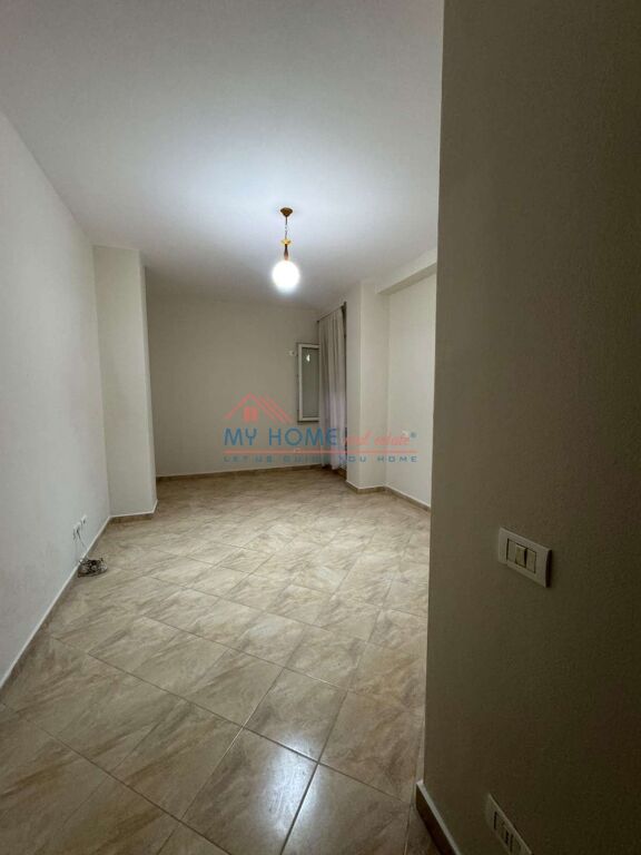 Appartamento 2+1 in affitto presso l’ex Mercato Elettrico, Tirana