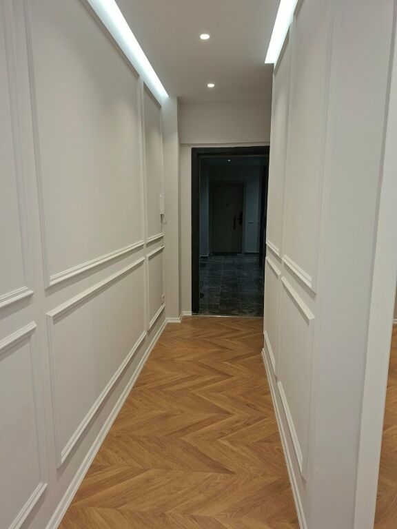 Premises for rent in Mine Peza
