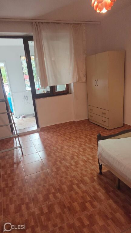 1+1 apartment for rent at the former Durresi Restaurant (40,000 lek)