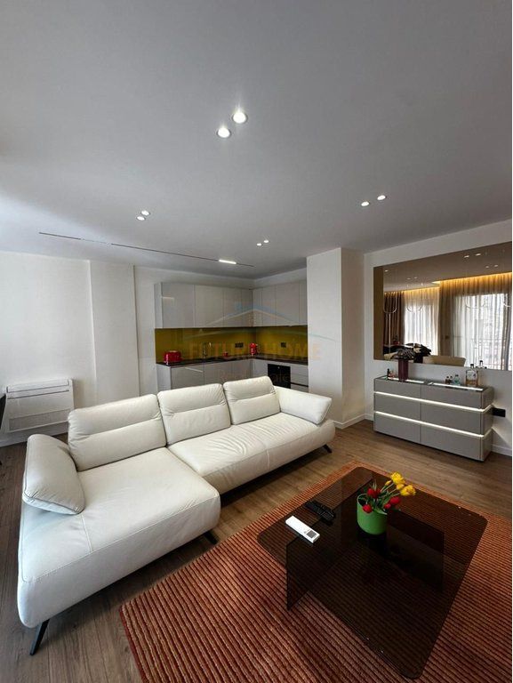 Qira, Apartament 1+1, Shkolla e Kuqe, Tiranë.