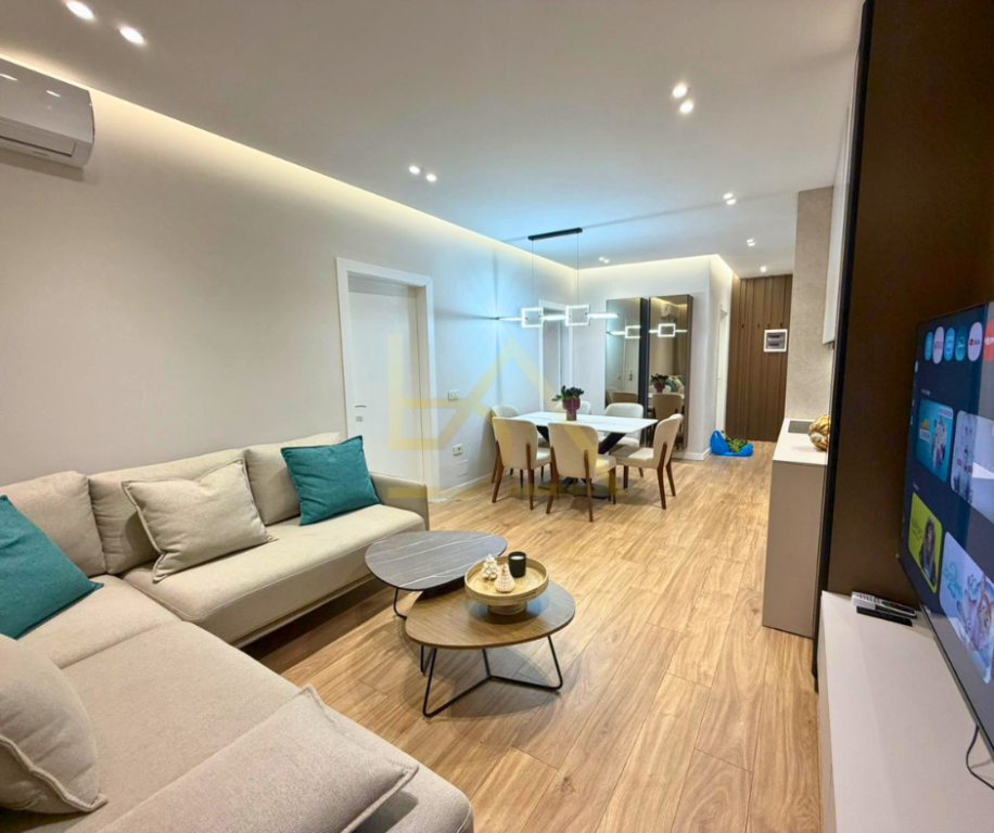 JEPET ME QIRA APARTAMENT 2+1 + POST PARKIMI – MINE PEZA, TIRANË