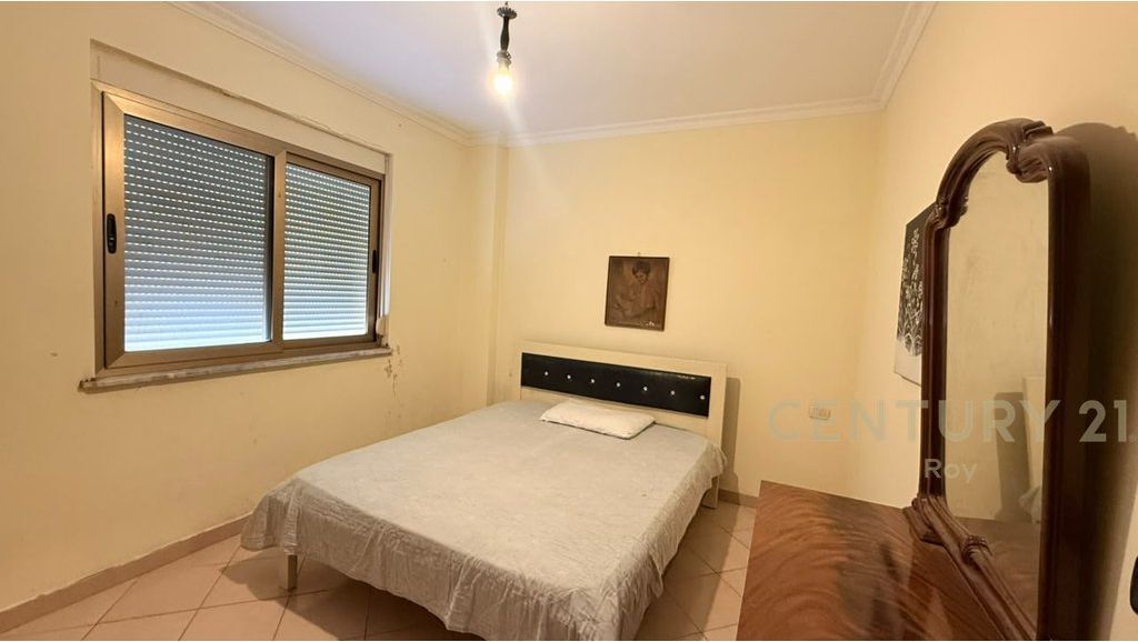 SHITET APARTAMENT 1+1 NE ZONE KOMPLEKSI,PRANE DETIT!