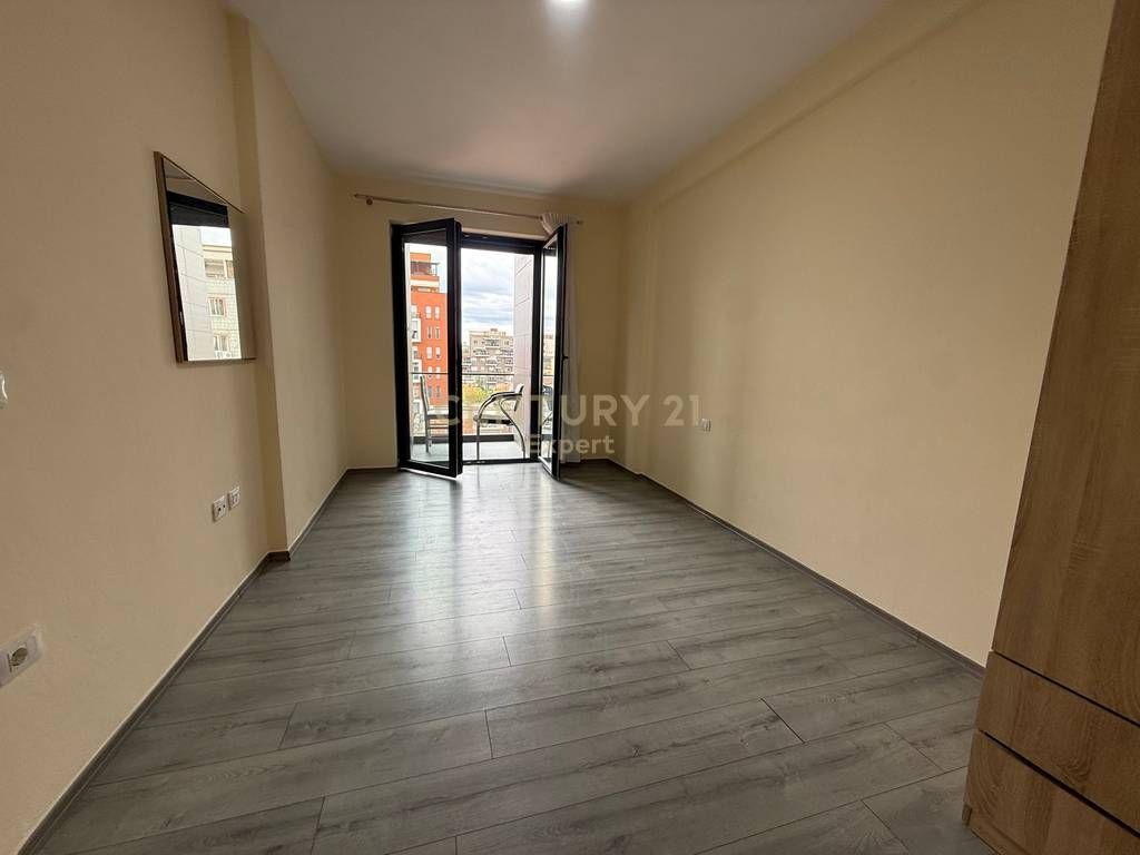 IN AFFITTO | 2+1 + POSTO AUTO PER UFFICI | 21 DHJETORI