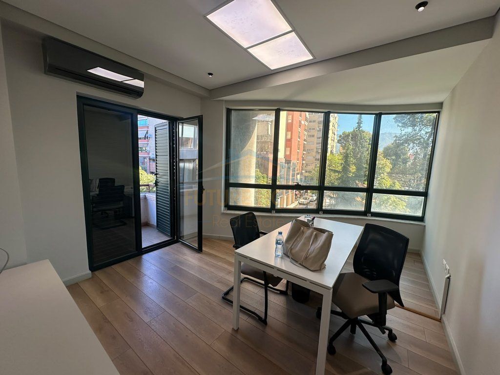 For rent, office space, Elbasan Street, Tirana.