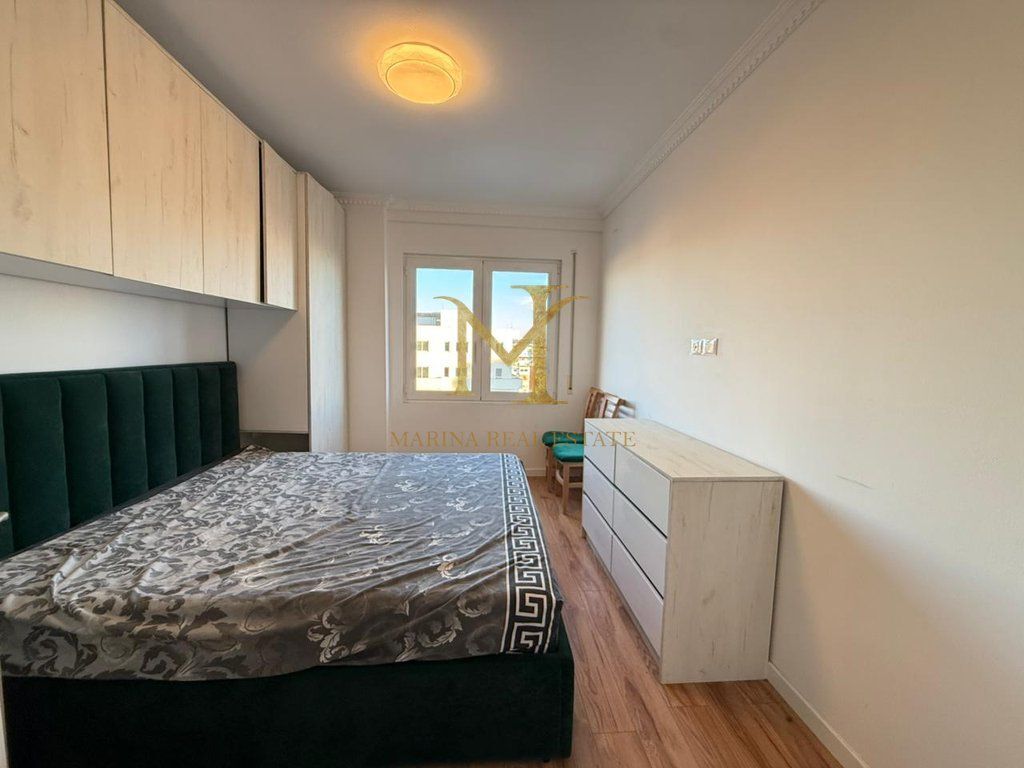 Shitet Apartament 2+1 në zonën e Plazhit, Durrës, Rrota E kuqe!!