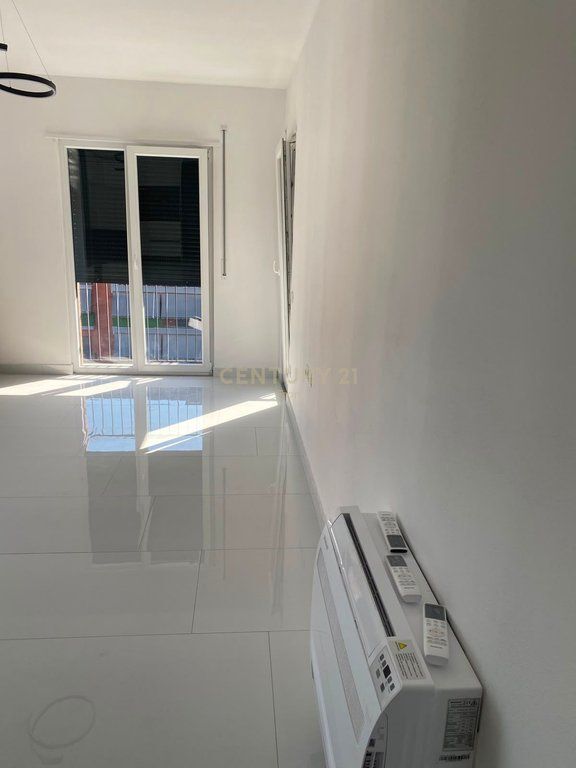 Apartament 2+1 Me Qira në Kamez Qender, Tiranë