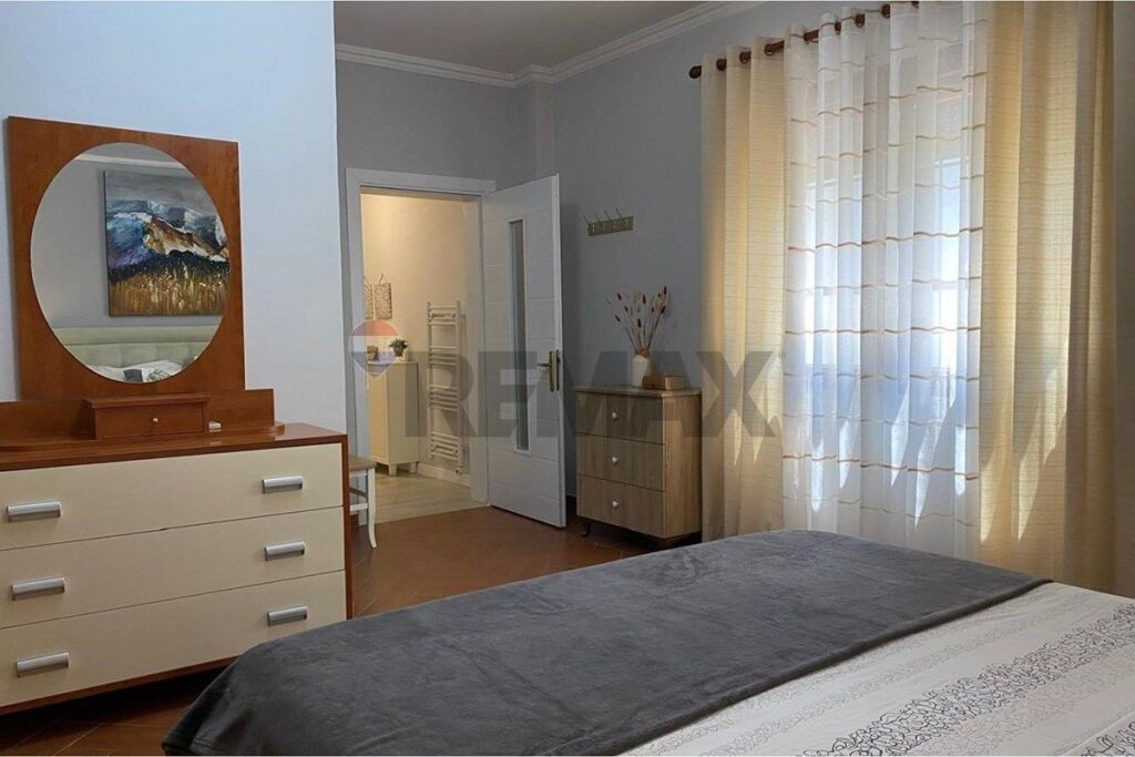 Appartamento - In Affitto - Lingue straniere, Tirana