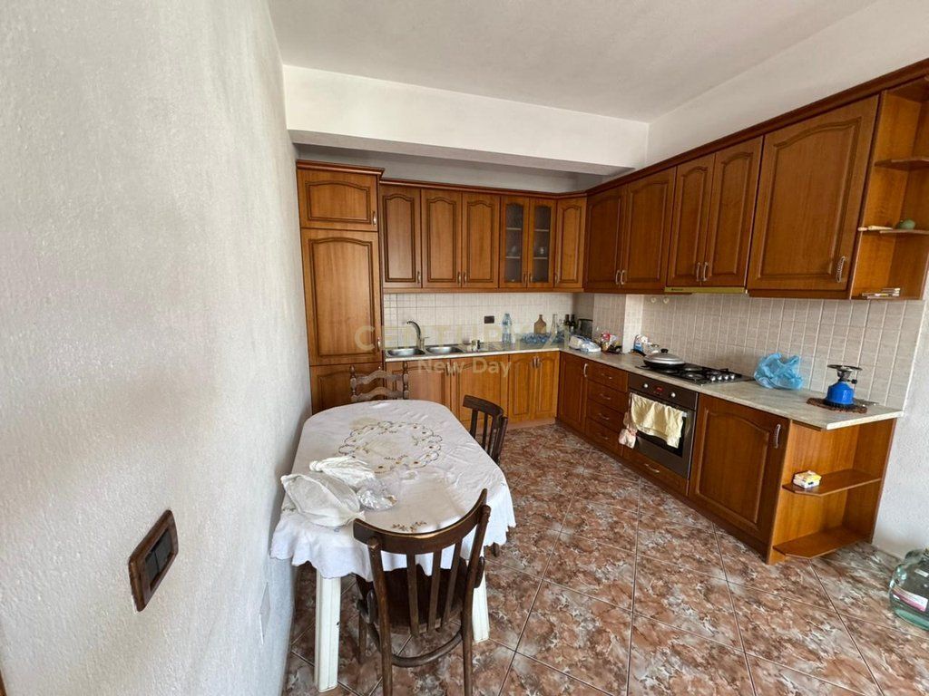 Apartament 3+1+2Tualete + 3 Ballkone Për Shitje në Stadiumi, Durrës - 137,000€ | 124 m²