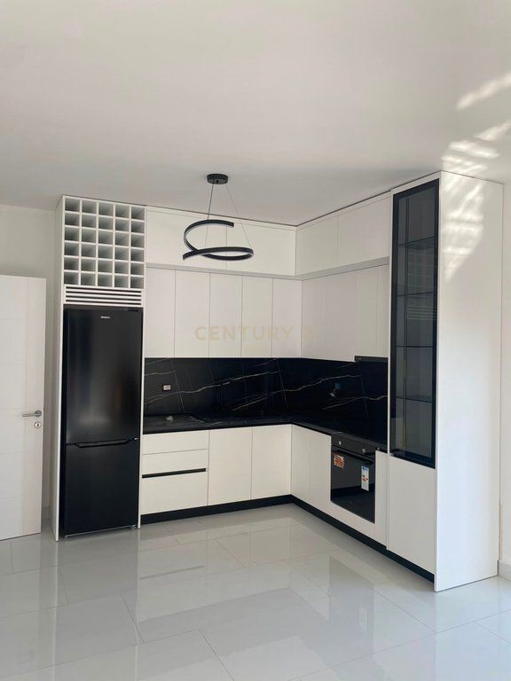Apartament 2+1 Me Qira në Kamez Qender, Tiranë