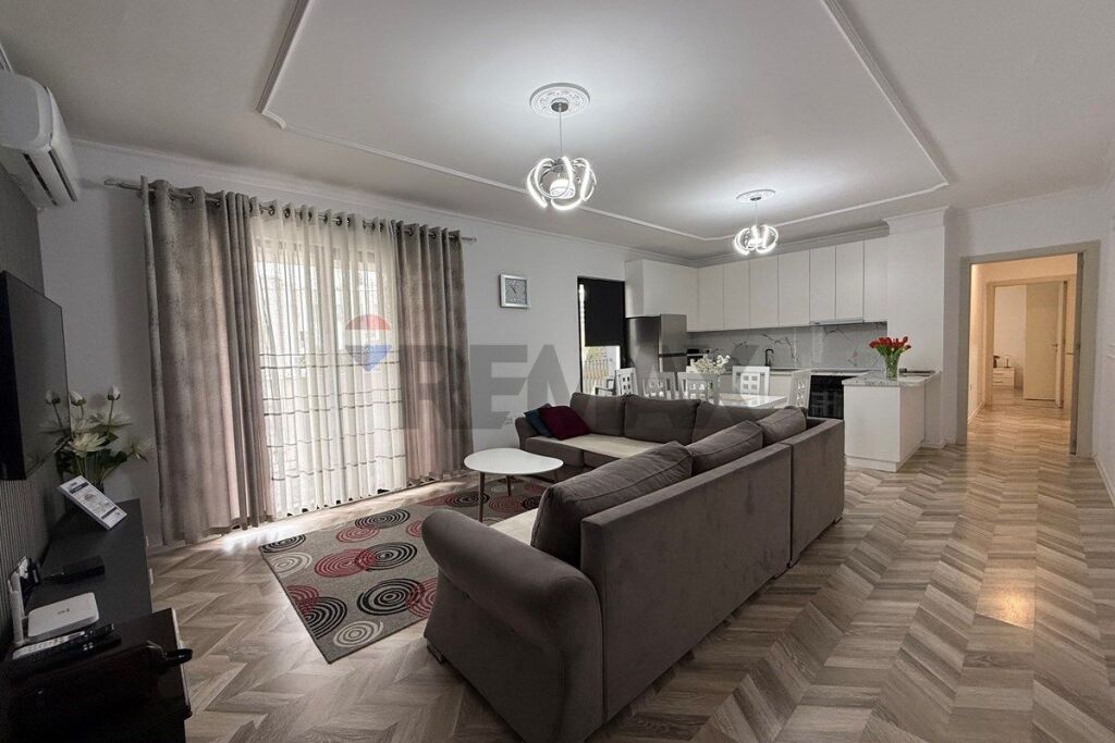 Appartamento in vendita, 2+1 completamente arredato in via 5 Maji!