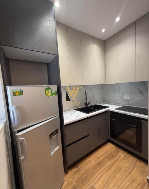 JEPET APARTAMENT 3+1+BLK ME QIRA TE MEDRESEJA 80.000 LEKE