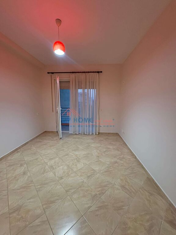 Apartament 2+1 me qira tek Ish Tregu Elektrik ne Tirane