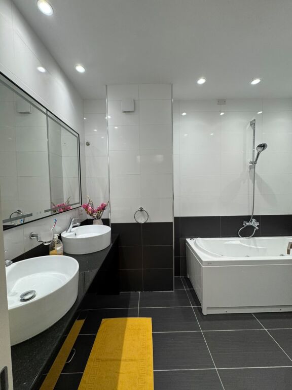 3+1+3 apartment for rent with parking space – Residence Touch of the Sun, Sauk, Tirana