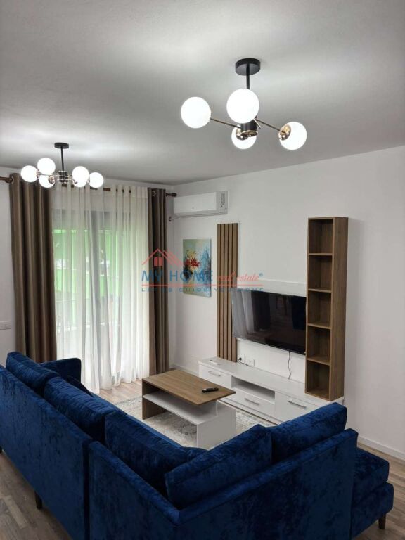Apartament 1+1+Post Parkimi me qera Rruga 5 Maji Tirane