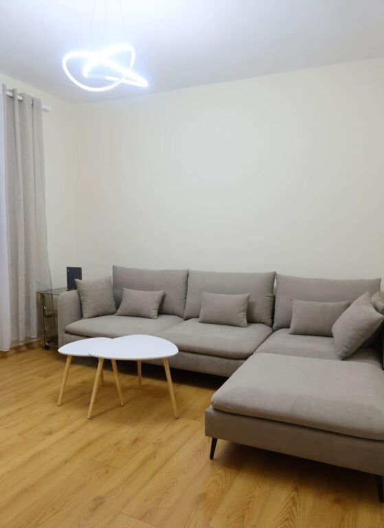 Affitto | Apartament 1 + 1 | Rruga Myslym Shyri | 1000 €/mese