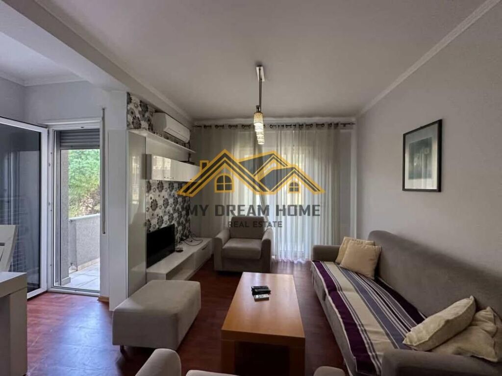 Appartamento in vendita a Shkëmbi i Kavajës con vista mare, prima linea!