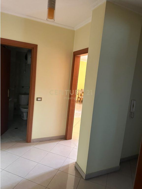 APARTAMENT 2+1+2 ME QIRA TEK GLOBE!