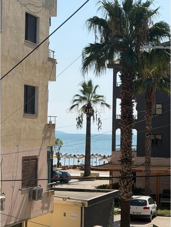 2+1 Apartment for Sale, Durrës Beach – Station 1, only 40 meters from the sea!