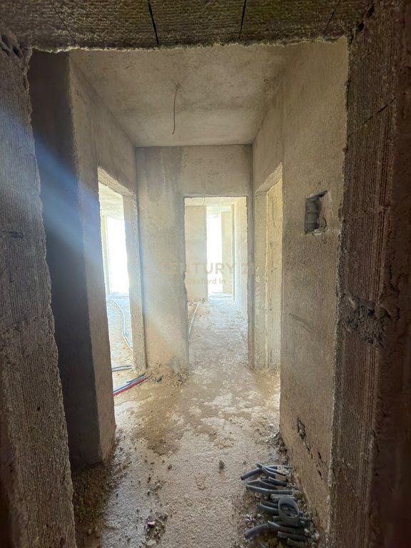 SHITET APARTAMENT 1+1 NË REZIDENCËN GOLDEN HOUSE – KUNE, SHËNGJIN!