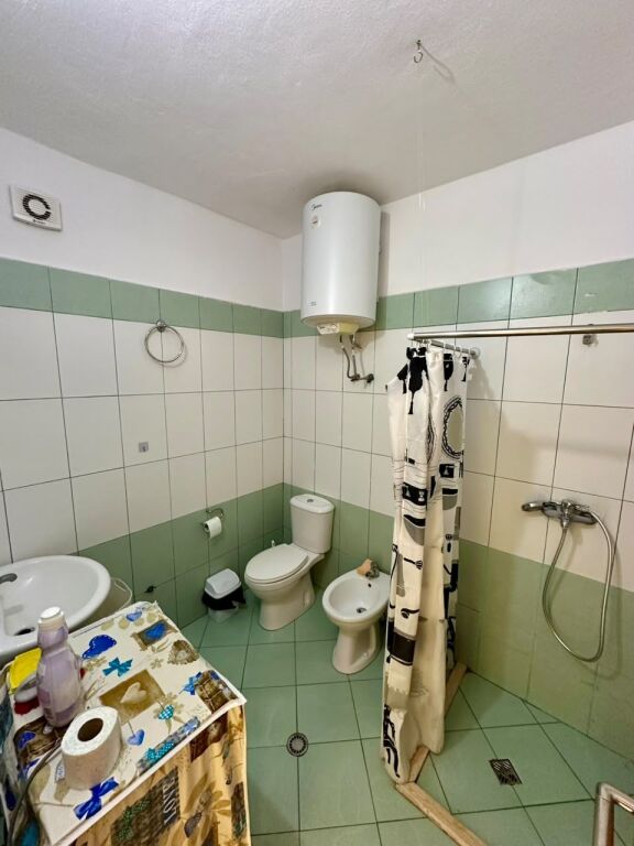 🏡 APPARTAMENTO 1+1 IN AFFITTO – DA BLEARTI, DURRËS