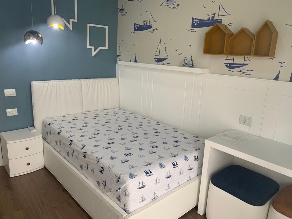 2+1, con parcheggio, fz costruzione lago secco, 1300 euro